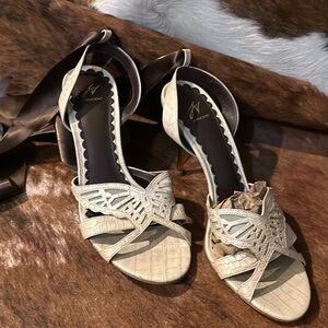 J Vincent Butterfly Lace-Up Sandal Sz. 8.5